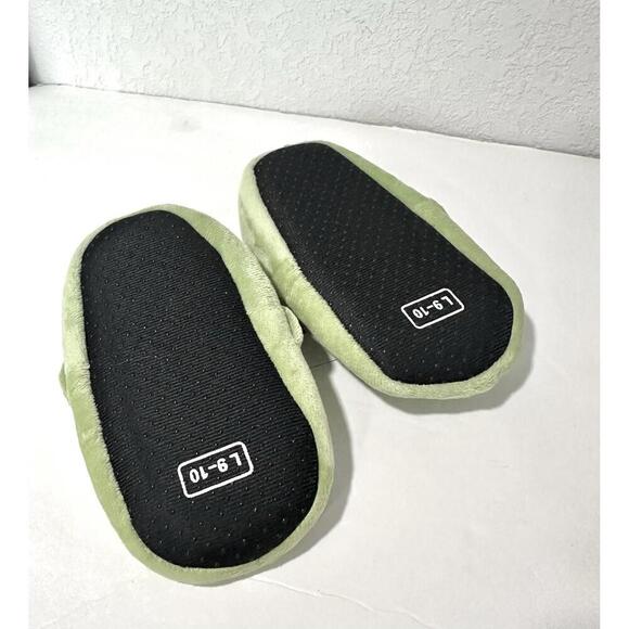 Disney Star Wars Baby Grogu/Yoda Green Slippers Size L 9-10 The Mandalorian New - Picture 5 of 6